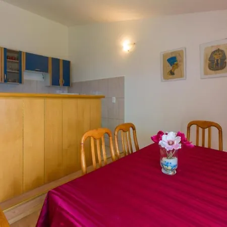 Sil Apartment