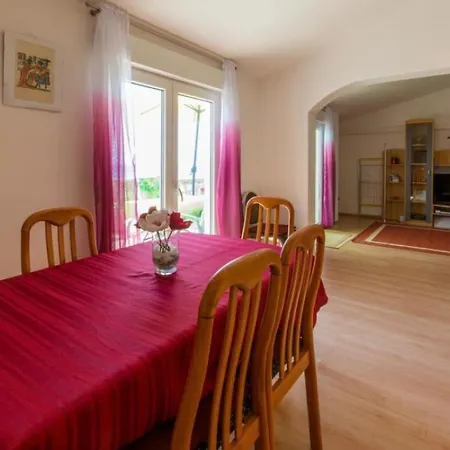 Sil Apartment Dramalj